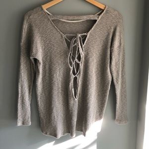 Long sleeve light sweater w/ open drawstring back